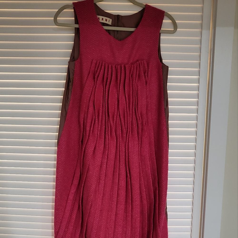 Unique pink high-fashion midi dress